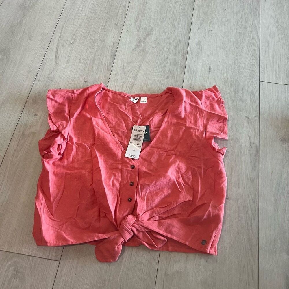 Roxy women shirt size XL